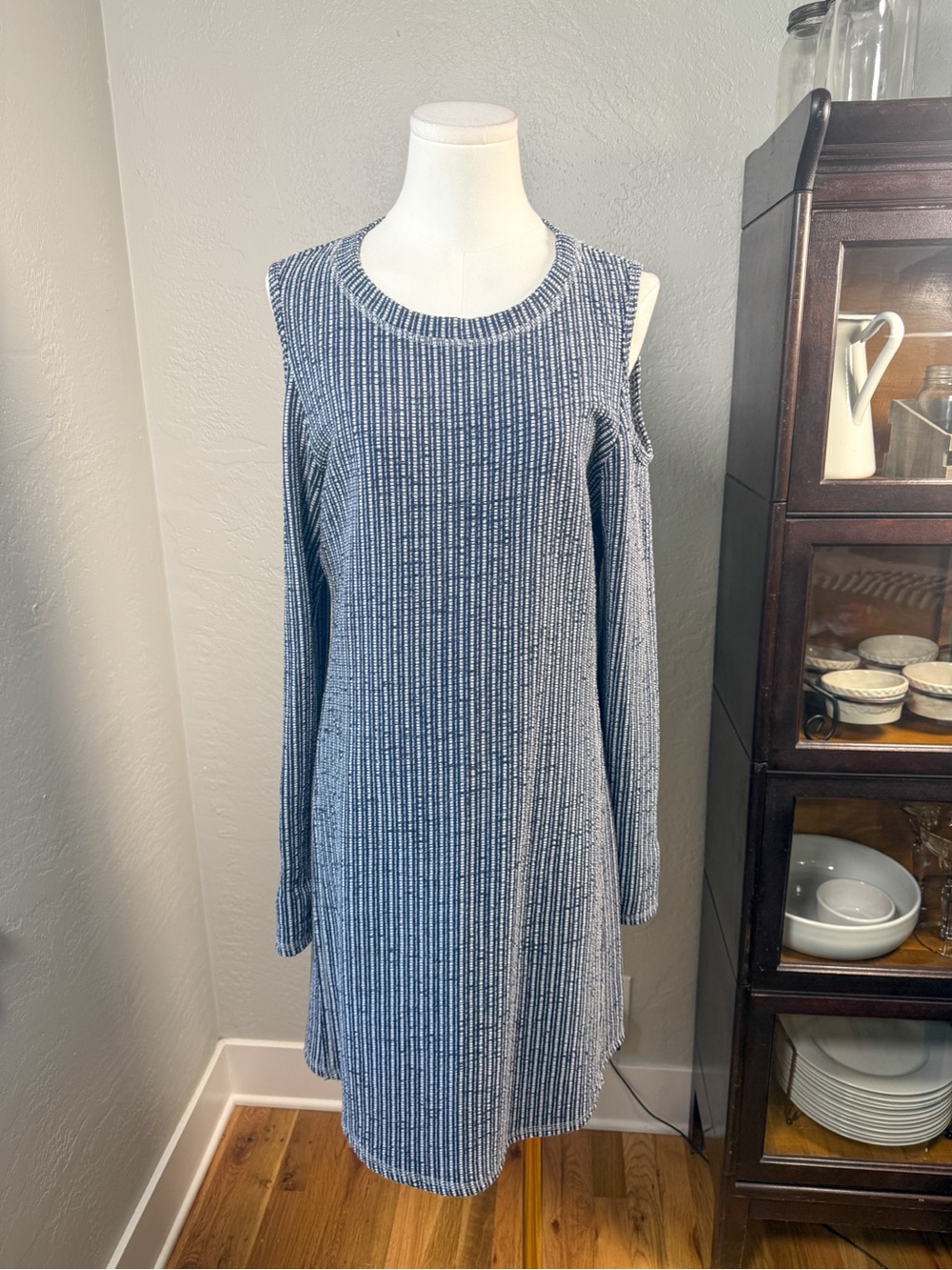 Sol Angeles Cold Shoulder Knit Dress Blue White Stripe Made in USA Size M